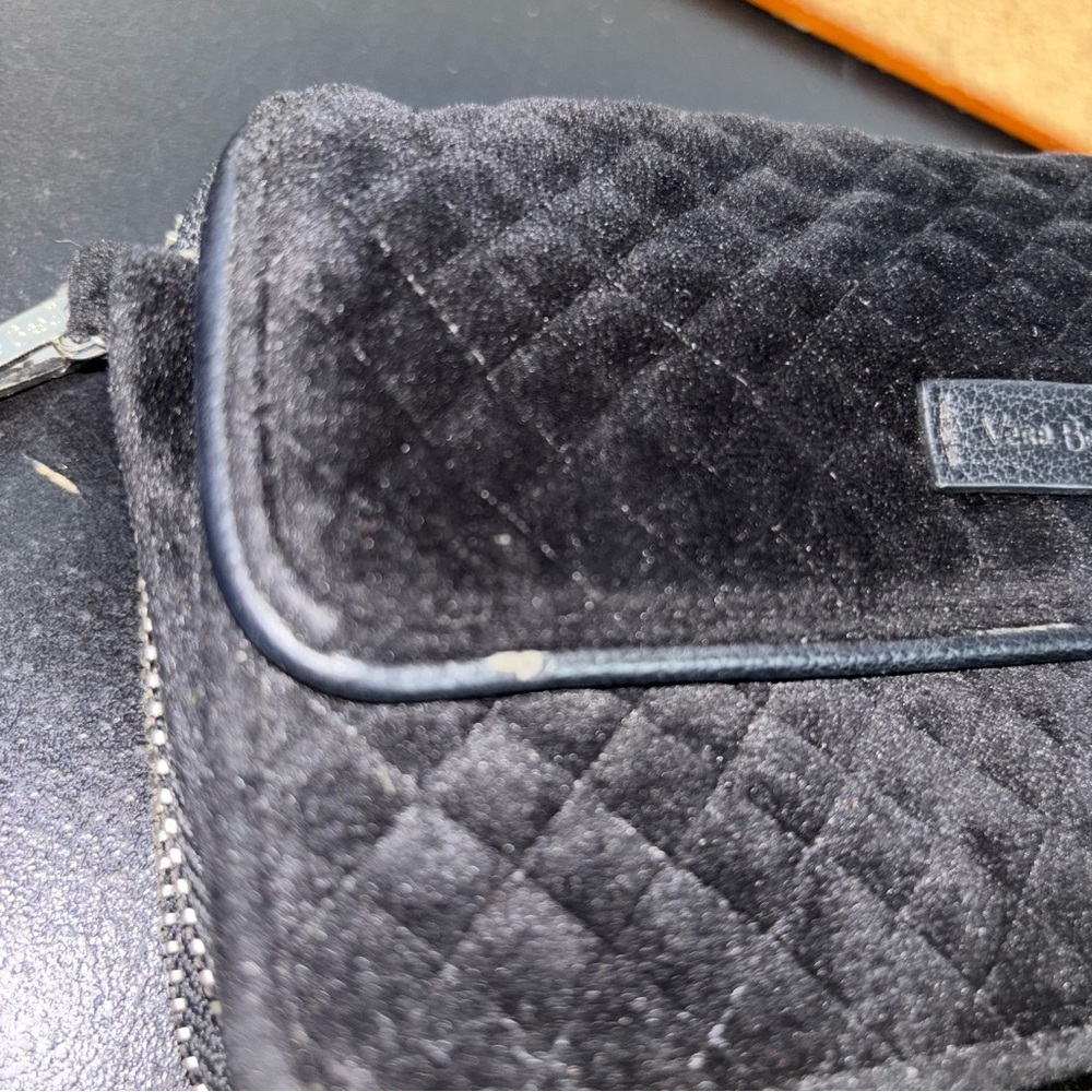Vera Bradley Black Quilted Velvet Crossbody Bag 7x5 - Picture 2 of 8